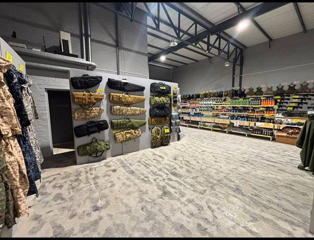 558M² WAREHOUSE TO LET IN STIKLAND INDUSTRIAL